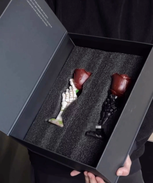 1:1 Batch Ornaments-12