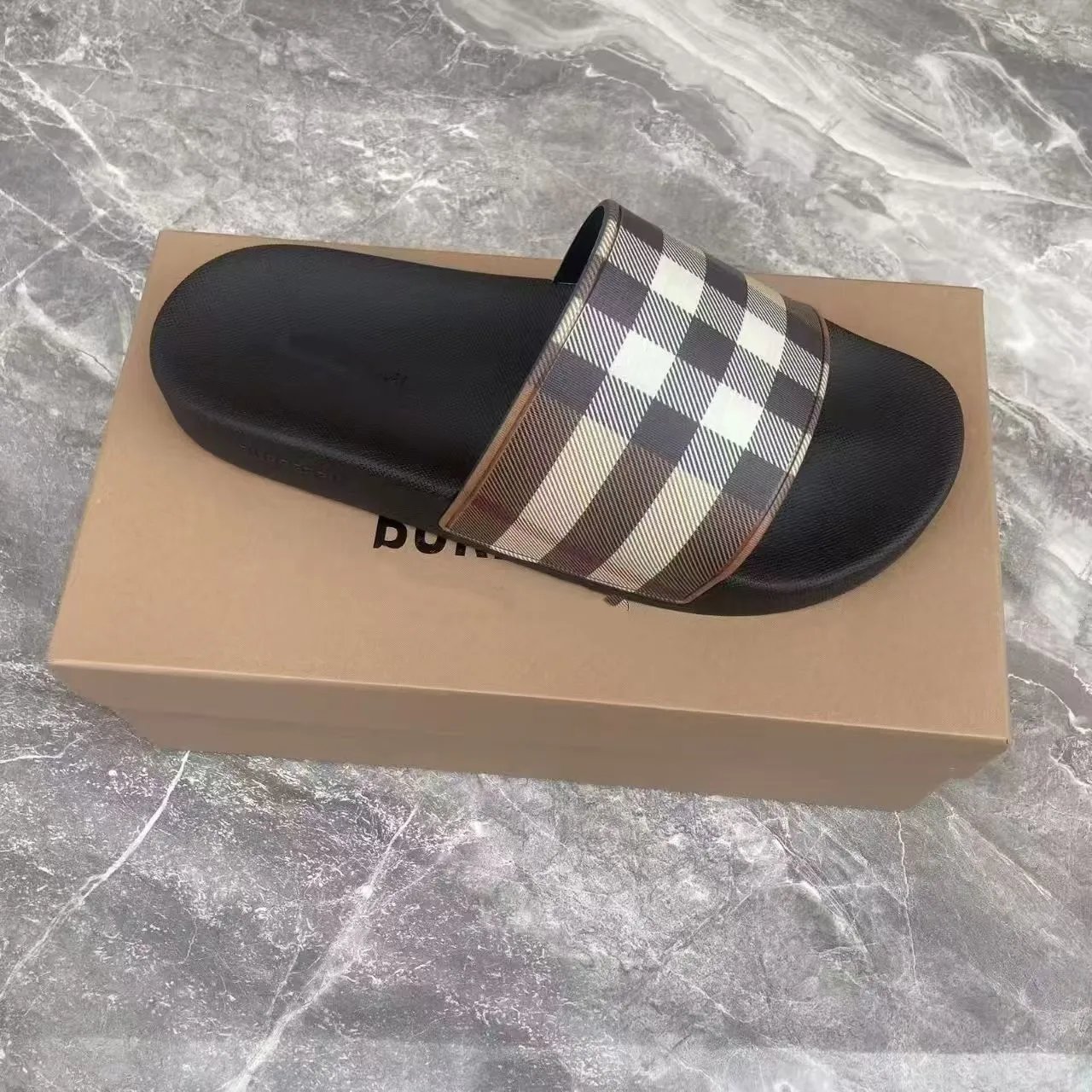 Burberry Checkered Black Slide
