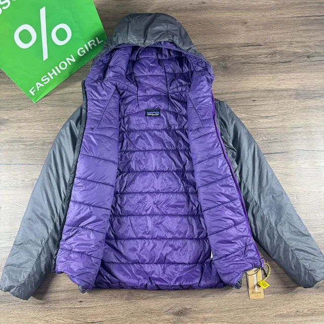 Patagonia Jackets Reversible hooded fleece-lined padded jacket product detail image 33