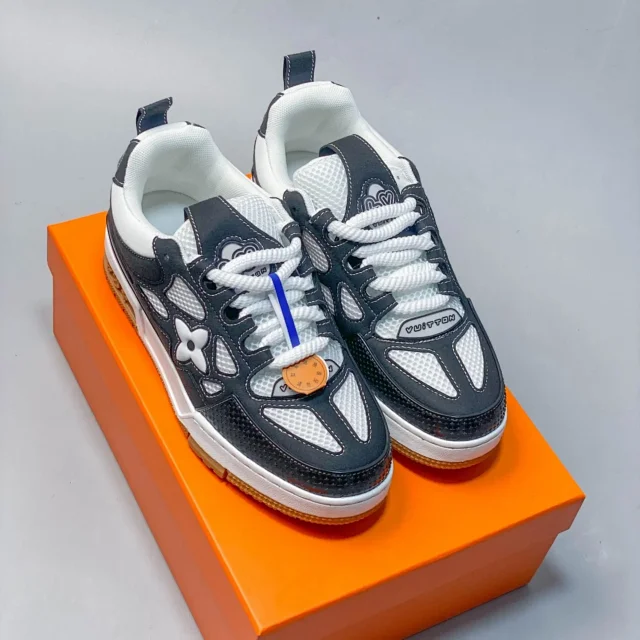 Louis Vuitton Sneakers Chunky low-top monogram mesh product detail image 66