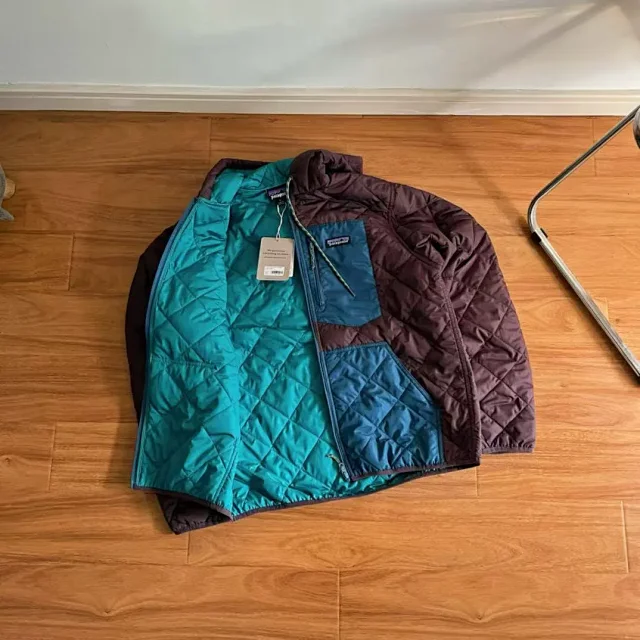 Patagonia Jackets Reversible hooded fleece-lined padded jacket product detail image 4