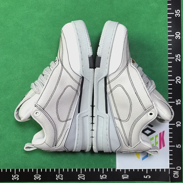 Louis Vuitton Sneakers Chunky low-top monogram mesh product detail image 20