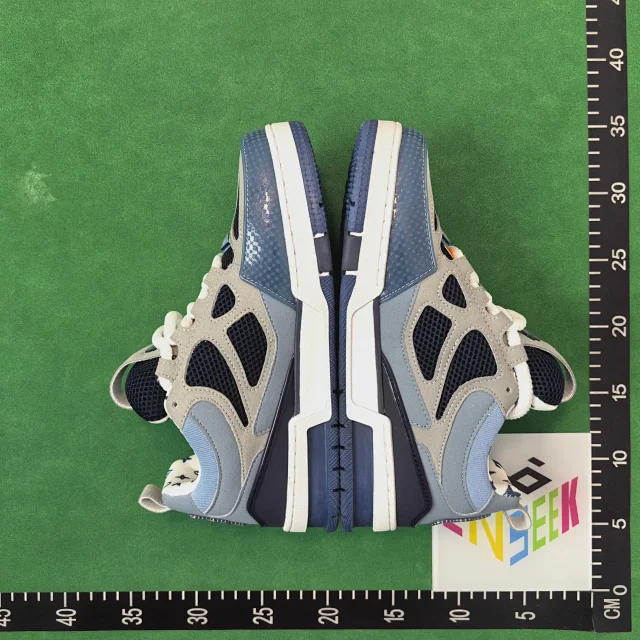 Louis Vuitton Sneakers Chunky low-top monogram mesh product detail image 30