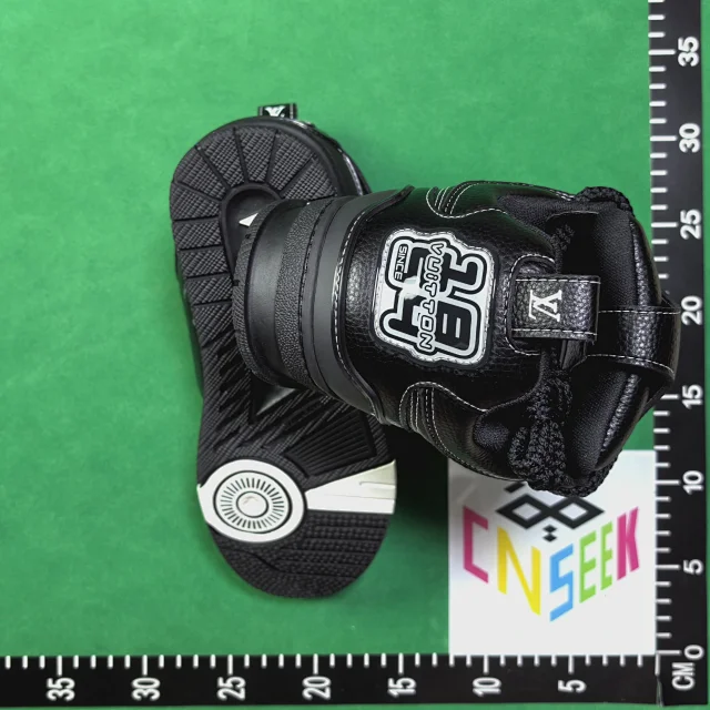 Louis Vuitton Sneakers Chunky low-top monogram mesh product detail image 18