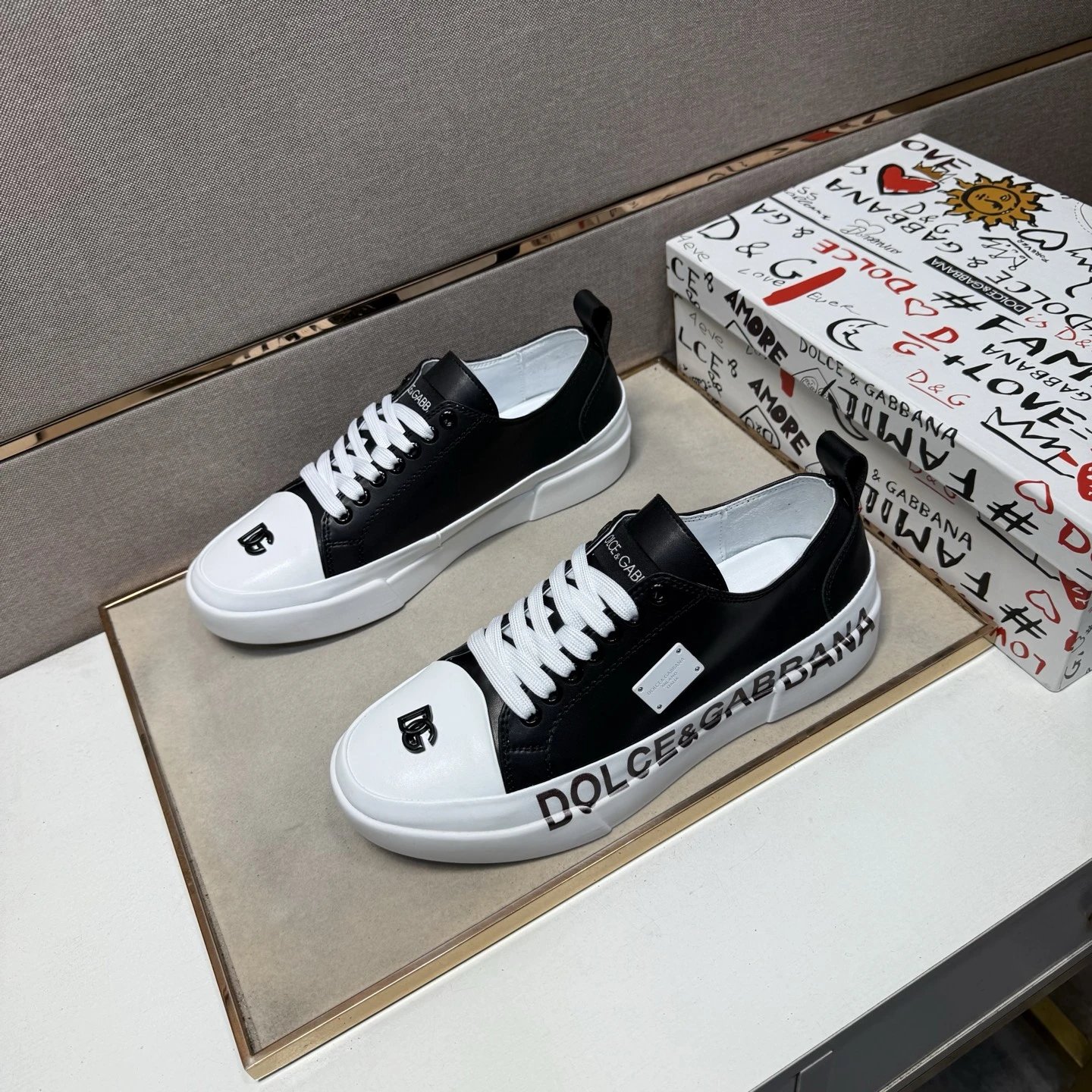 Dolce & Gabbana Sneakers Low-top chunky lace-up — 10