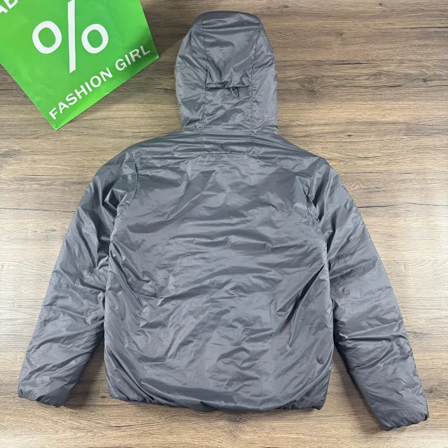 Patagonia Jackets Reversible hooded fleece-lined padded jacket product detail image 32