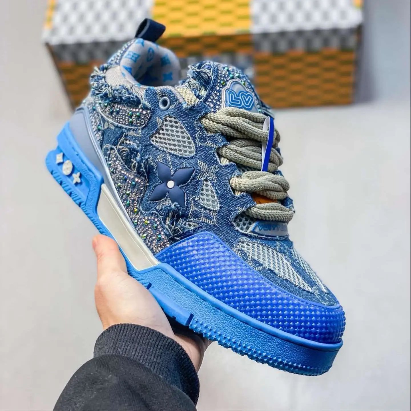 Louis Vuitton Sneakers Chunky low-top monogram mesh — 22