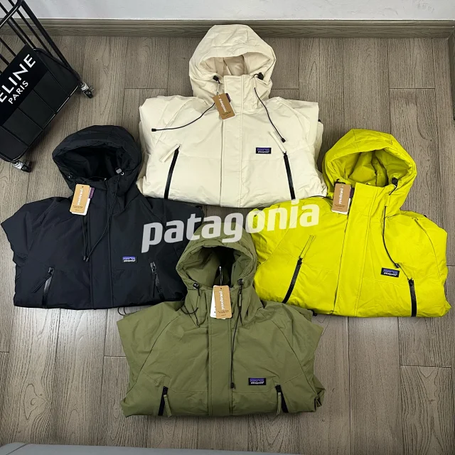 Patagonia Jackets Reversible hooded fleece-lined padded jacket product detail image 36
