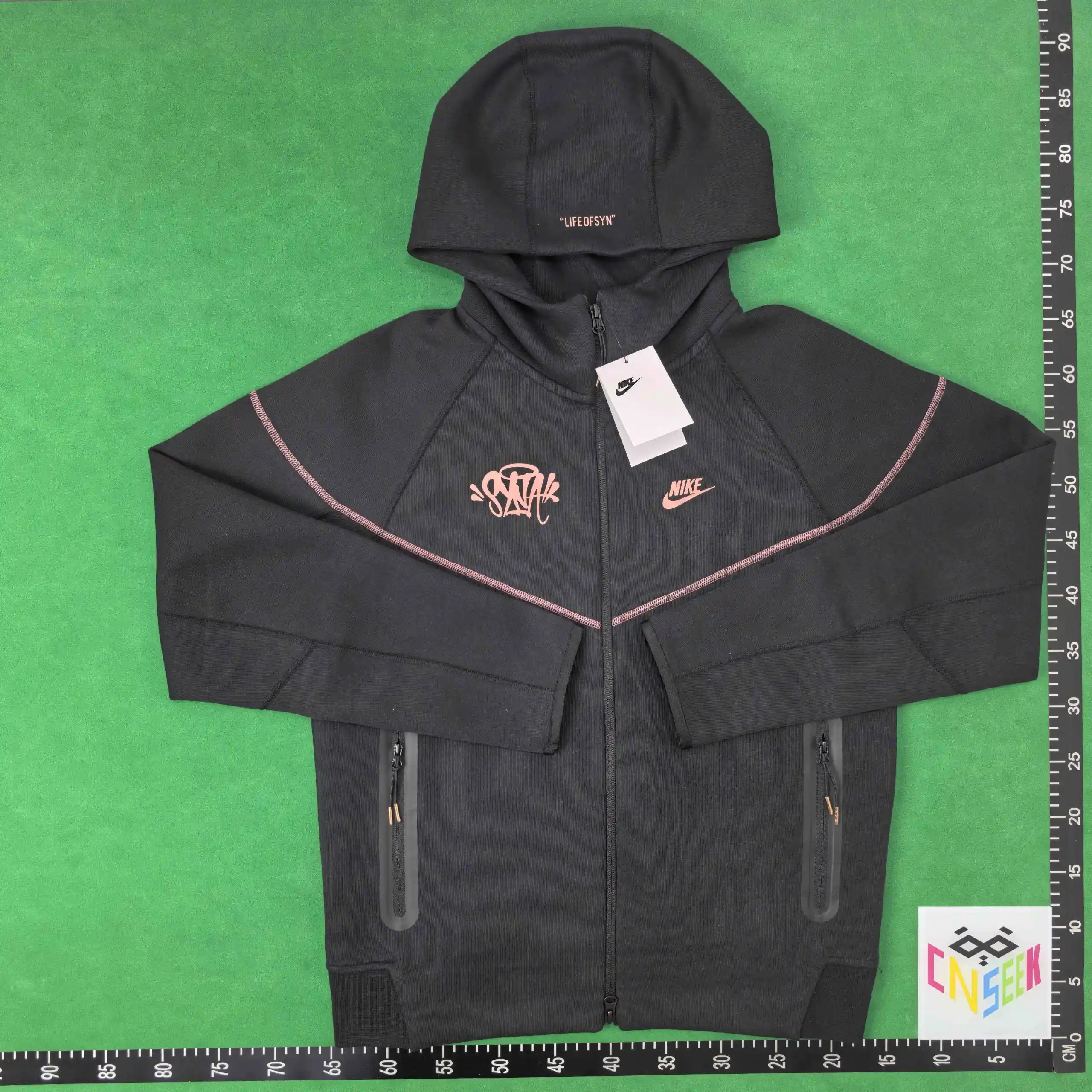 Nike Jackets Hooded Full-Zip Jacket with Reflective Trim image 5