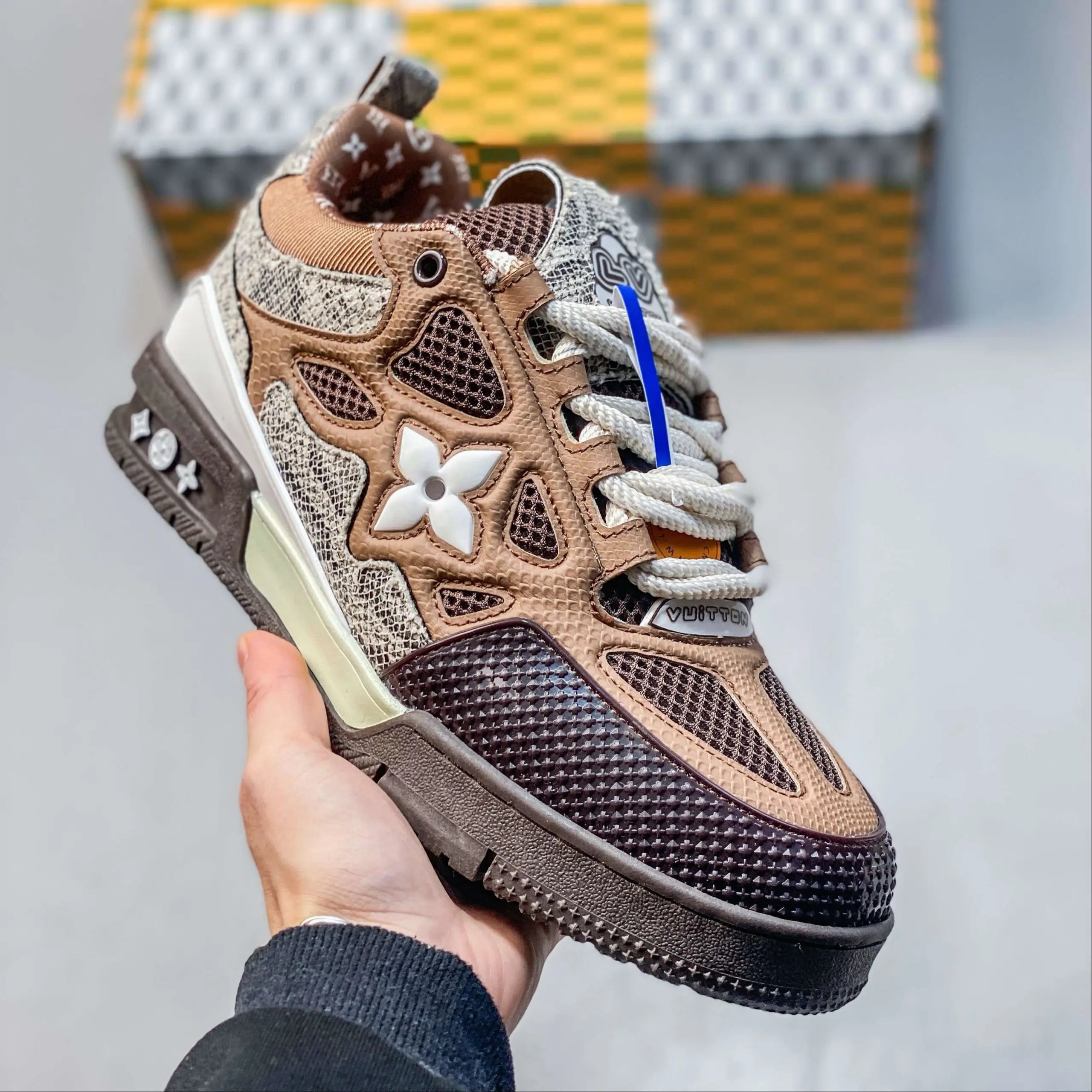 Louis Vuitton Sneakers Chunky low-top monogram mesh — 23