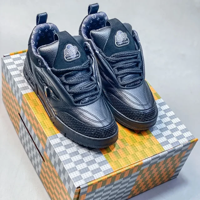 Louis Vuitton Sneakers Chunky low-top monogram mesh product detail image 60