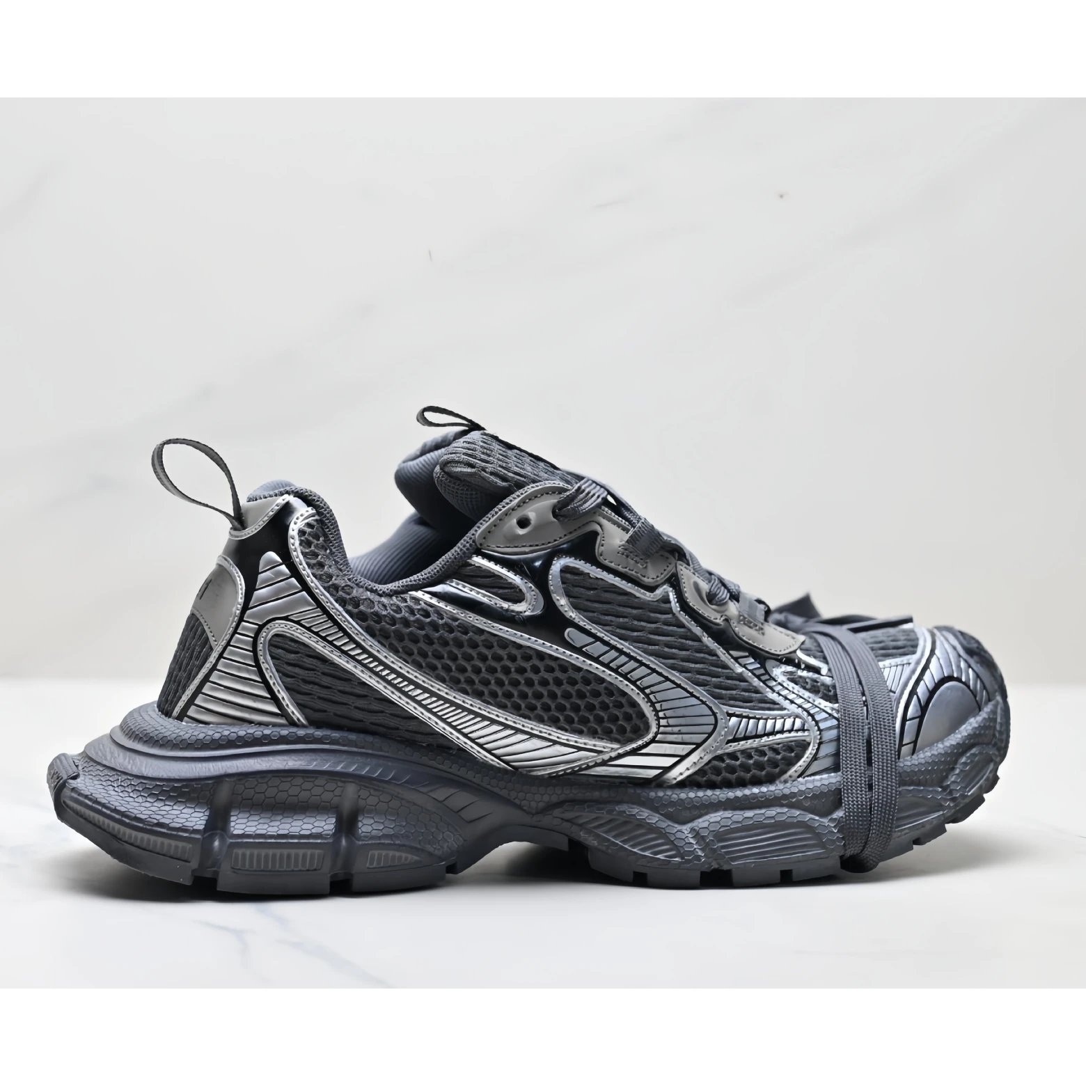 Athletic Shoe photo 2