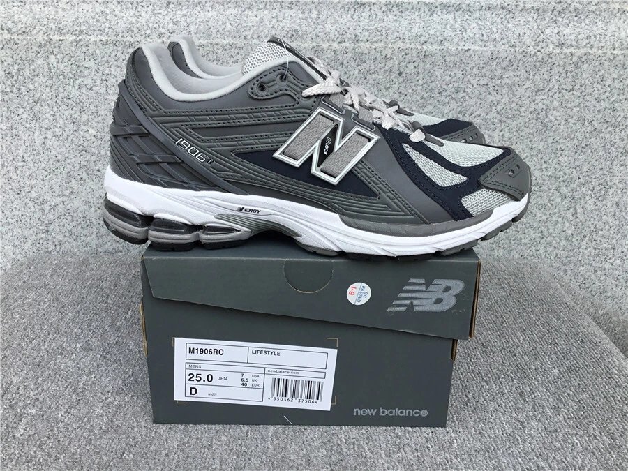 New Balance 1906 Sneaker photo 2