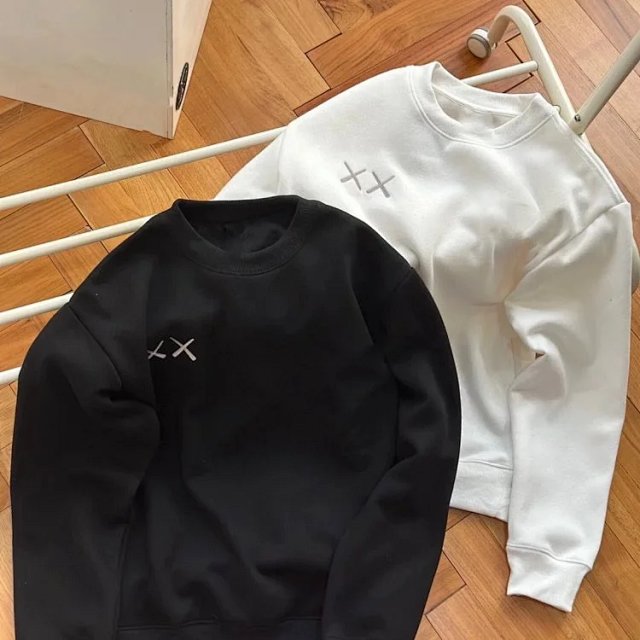 KAWS KAWSKAWS XX Black Cotton Crewneck Sweatshirt - Buy on Kakobuysheetfind