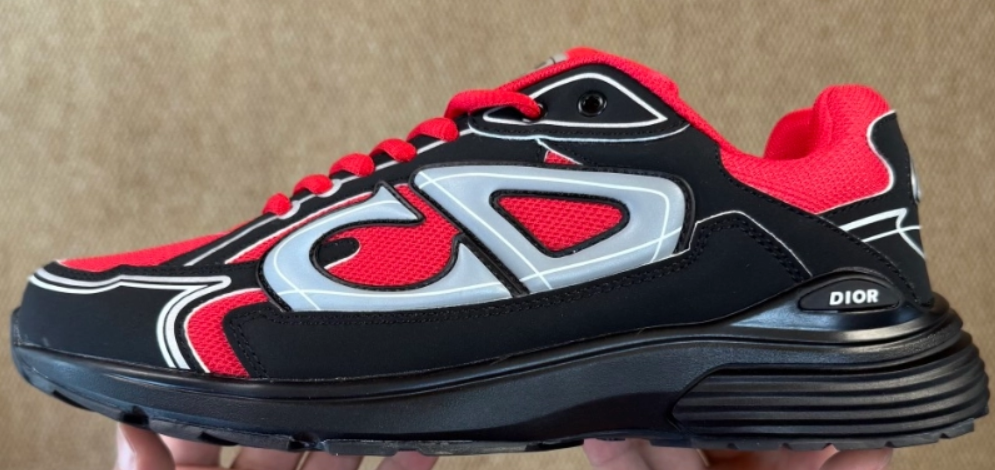 Red Black H490