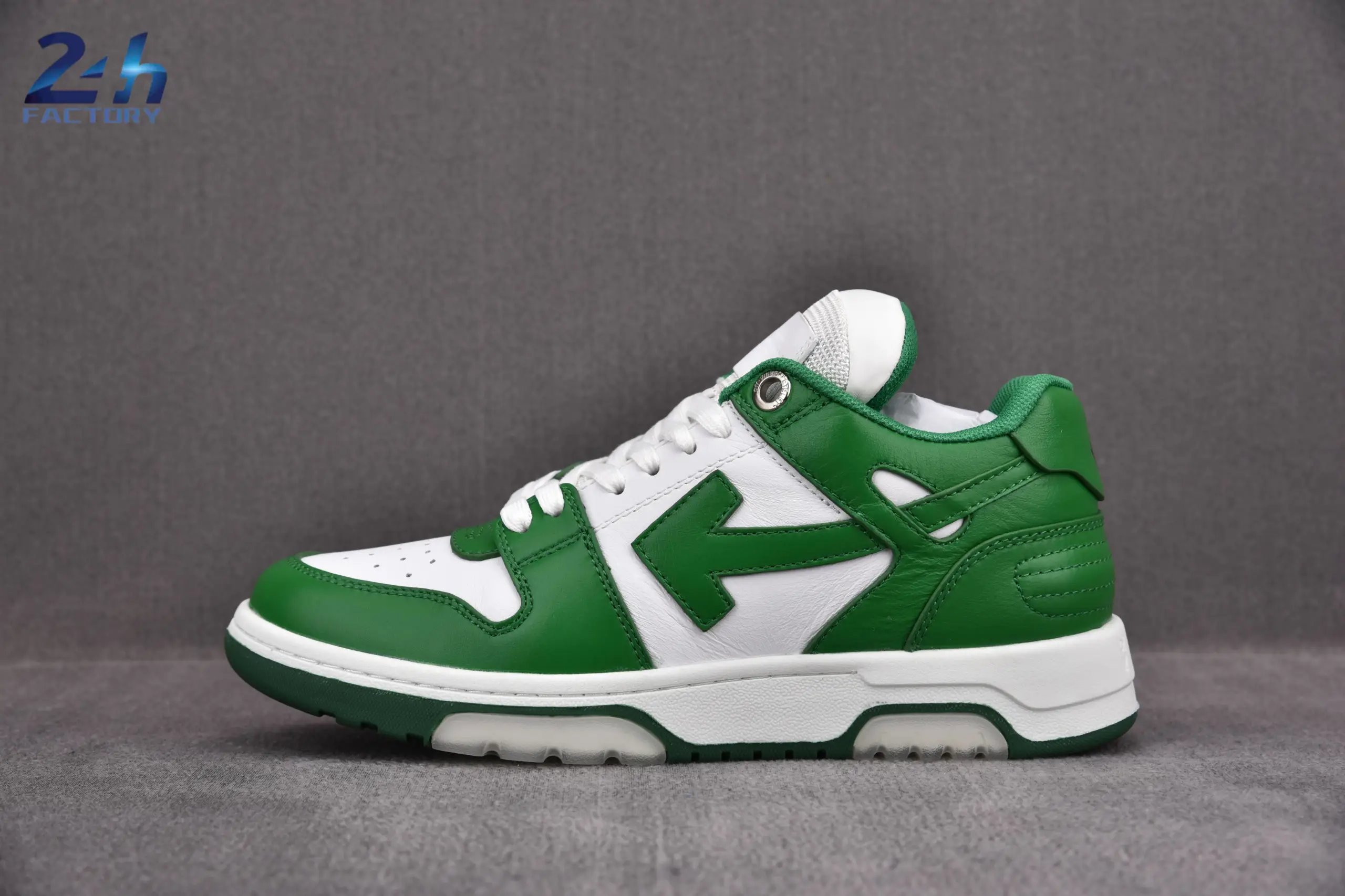 GYM Collaboration Arrow White Sneakers Green