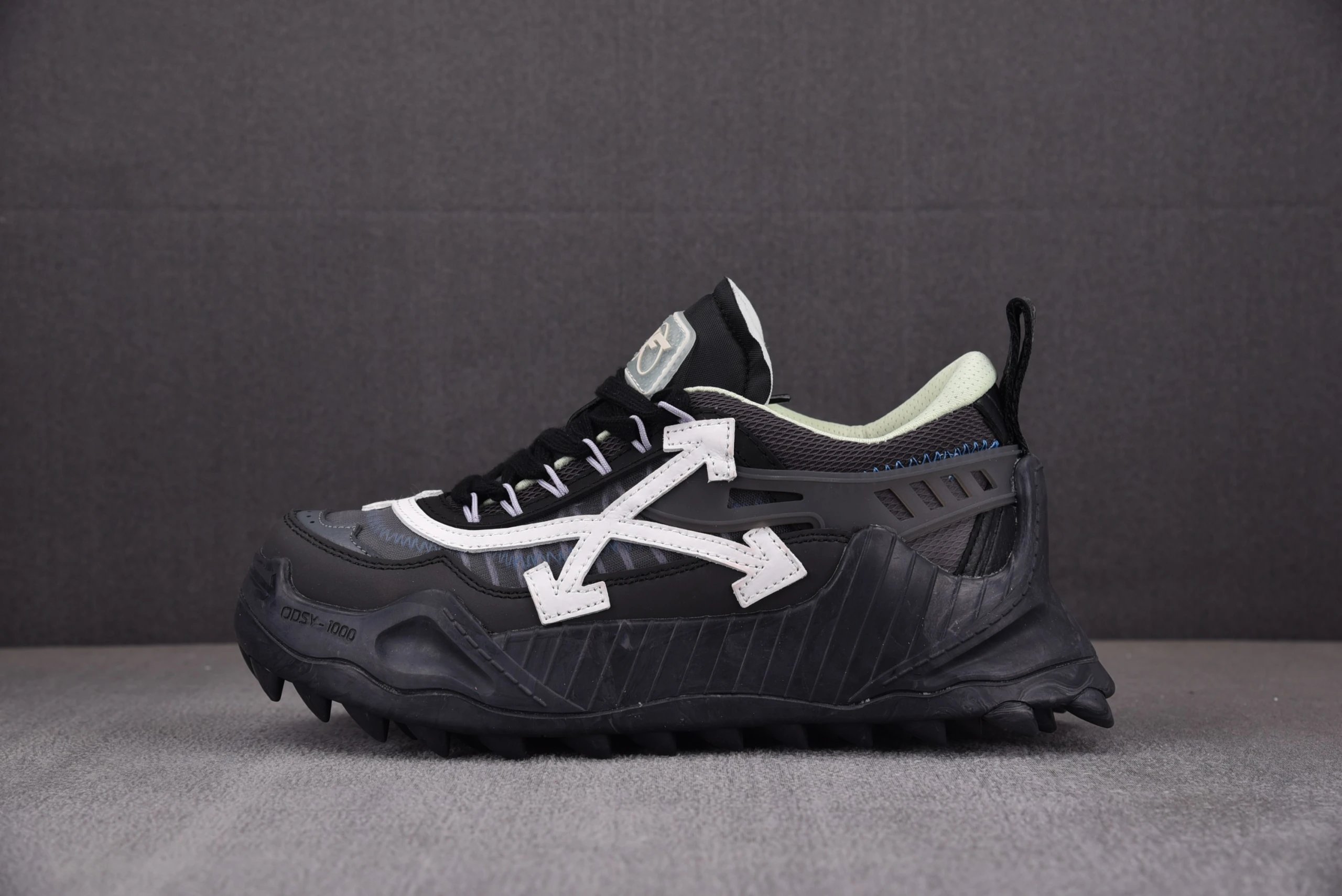 Dark Grey/White