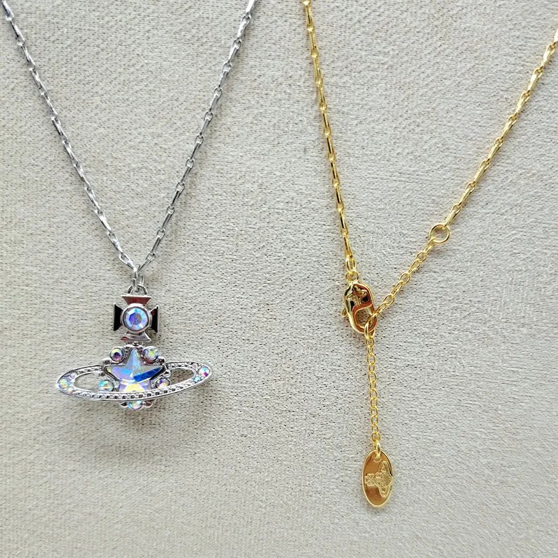 Elegant Butterfly Gold Five-Pointed Star Glass Saturn Necklace