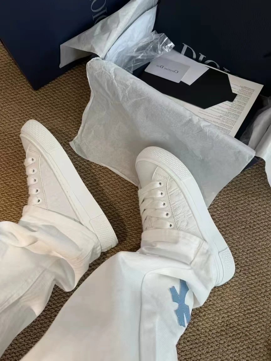 Dior B33 White and Silver Leather Sneakers - 3