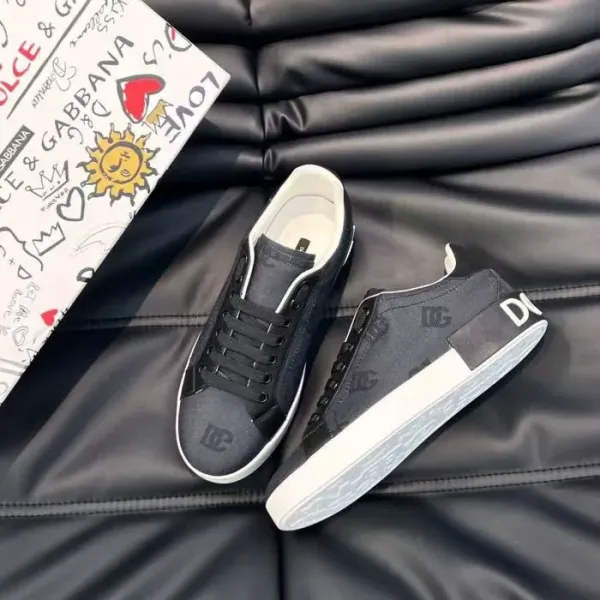 Dolce & Gabbana Stars Print Leather Sneakers White - 3