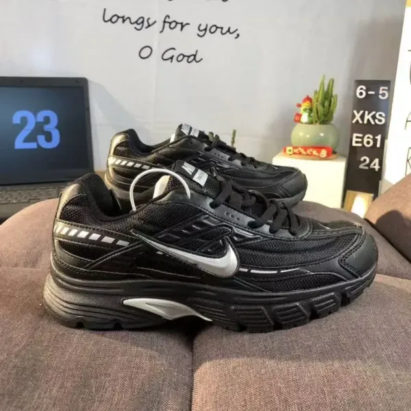 Nike Air Max Triax Black Silver Running Shoes - 1