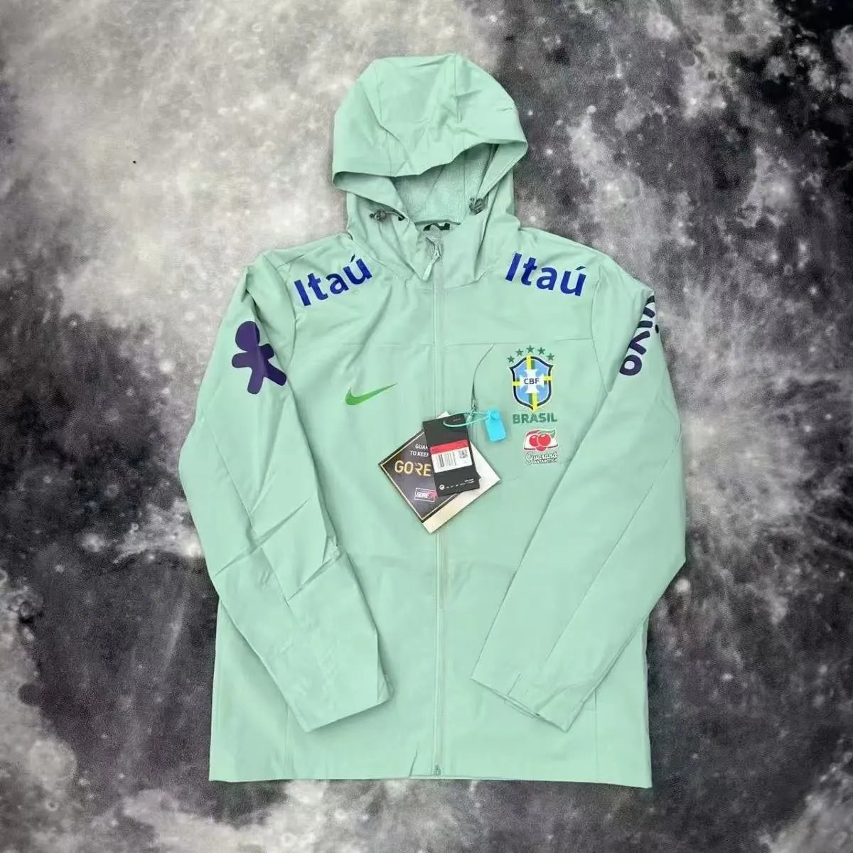Brazil Windbreaker Lightweight Light Green