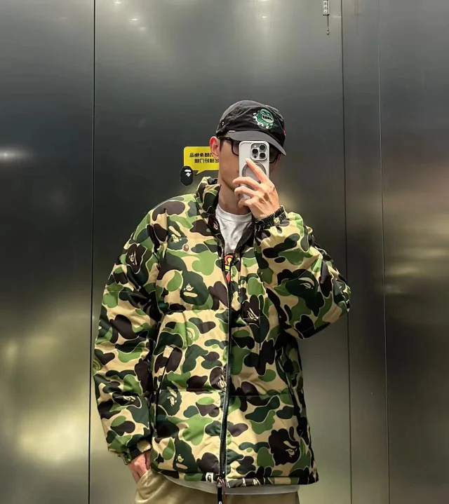 A BATHING APE Down Jackets Shark Face Camo Puffer Jacket product detail image 4