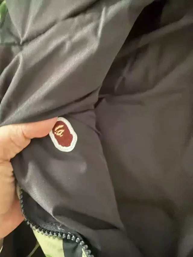 A BATHING APE Down Jackets Shark Face Camo Puffer Jacket product detail image 7