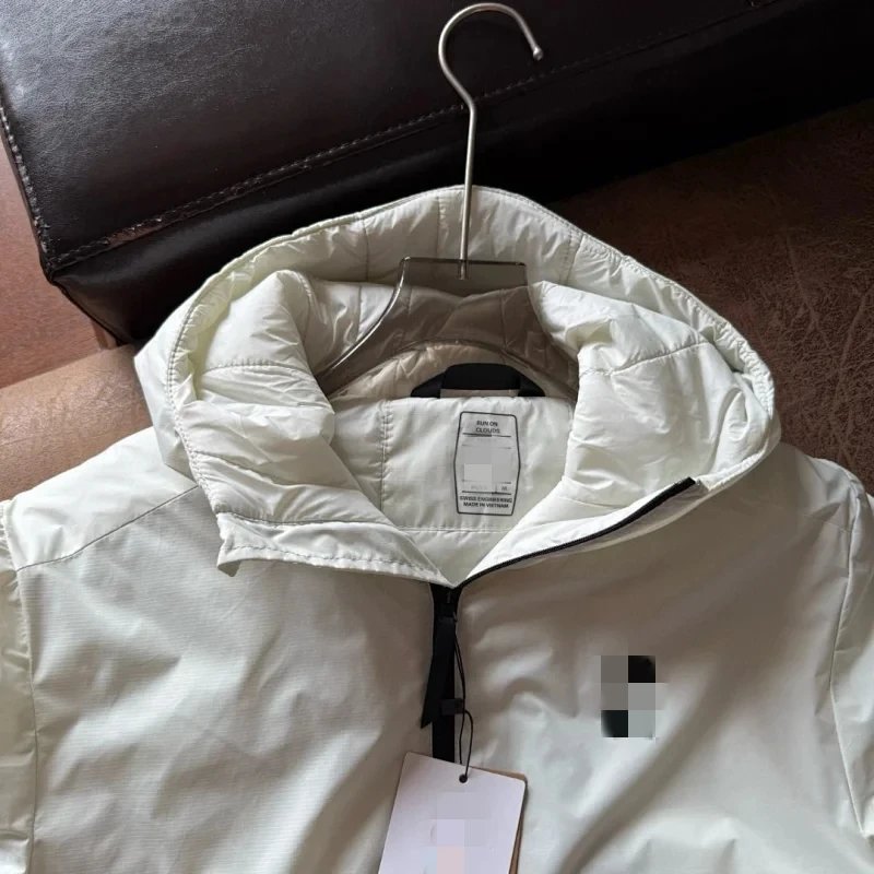 Lightweight Hooded Windbreaker Jacket Off-White and Gray Colorblock Outdoor Style