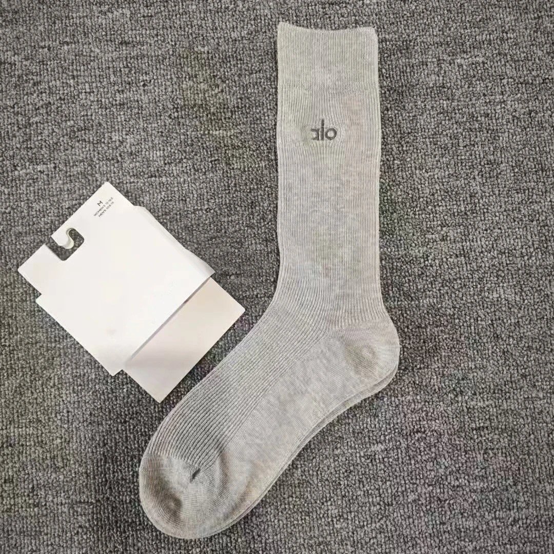 Olo Ribbed Crew Socks Black White Gray Blue Beige Minimalist