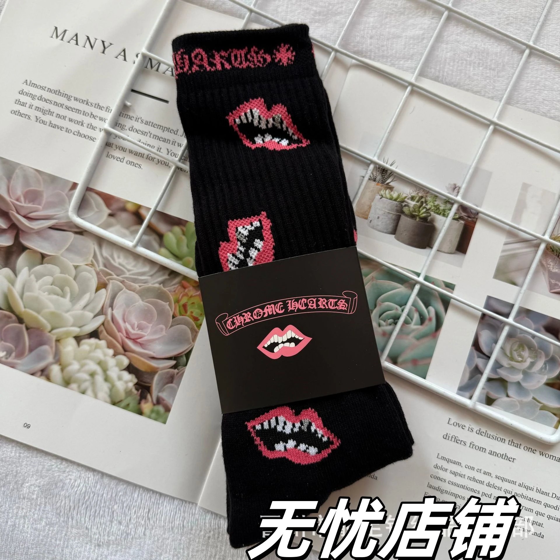 Heart Doodle Towel Crew Socks photo 6