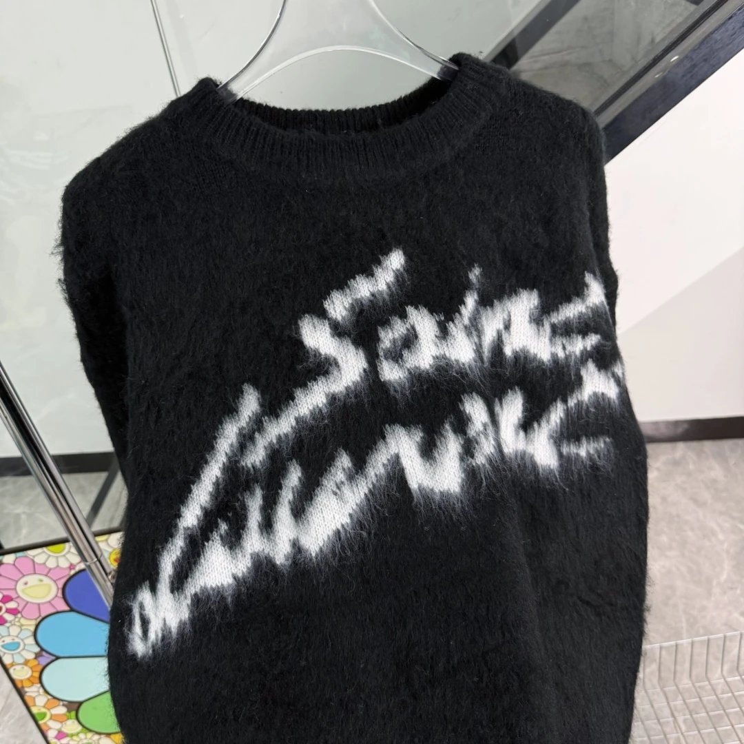Mohair Knit Sweater photo 4