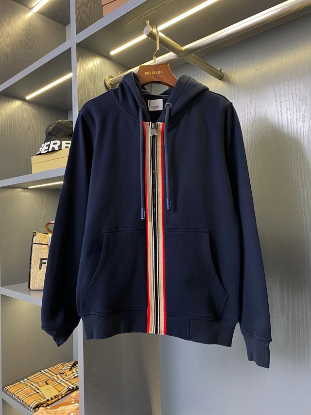 Burberry Set: seller detail photo 4