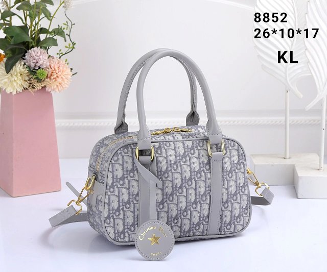 Dior Crossbody Bag: seller detail photo 8