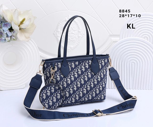 Dior Crossbody Bag: seller detail photo 11