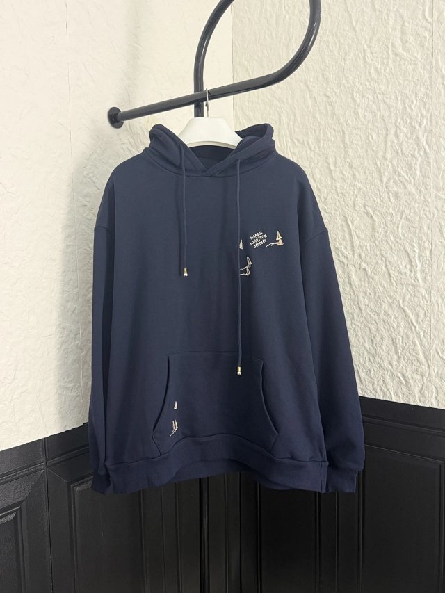 LV Louis Vuitton Hoodie: seller detail photo 5