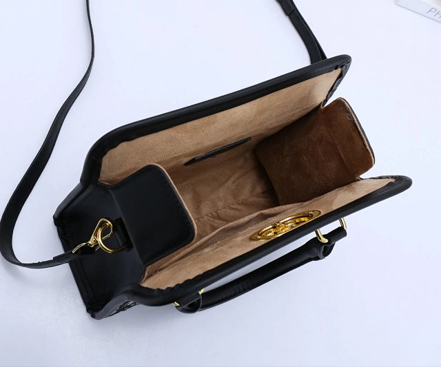 Dior Crossbody Bag: seller detail photo 3