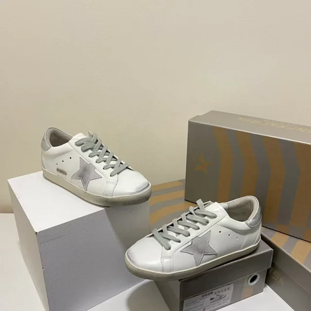 Golden Goose Sneakers Super-Star low-top star product detail image 7