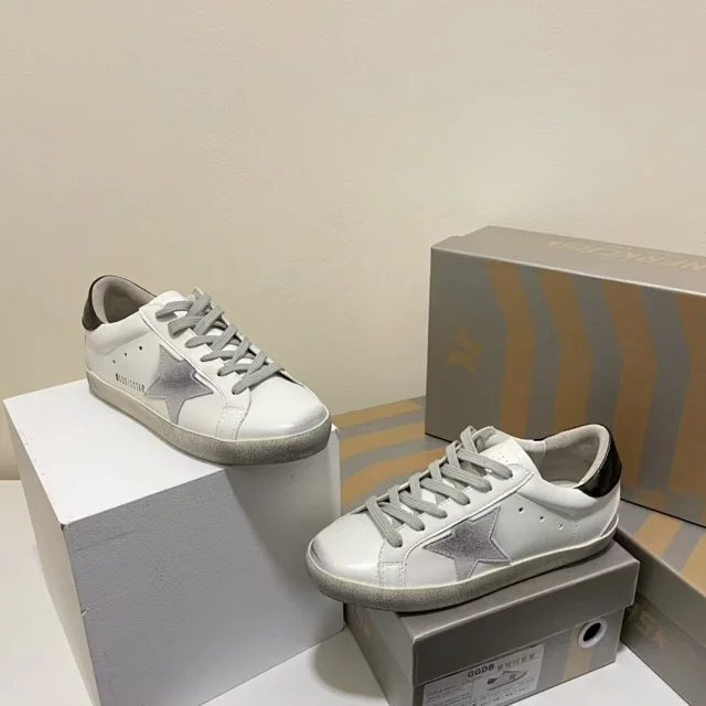 Golden Goose Sneakers Super-Star low-top star product detail image 6