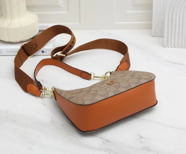 Coach Handbags: seller detail photo 3