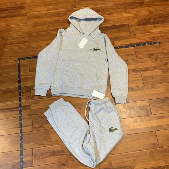 CN-L crocodile embroidered round neck hoodie (returns and exchanges are not supported for non quality issues)
