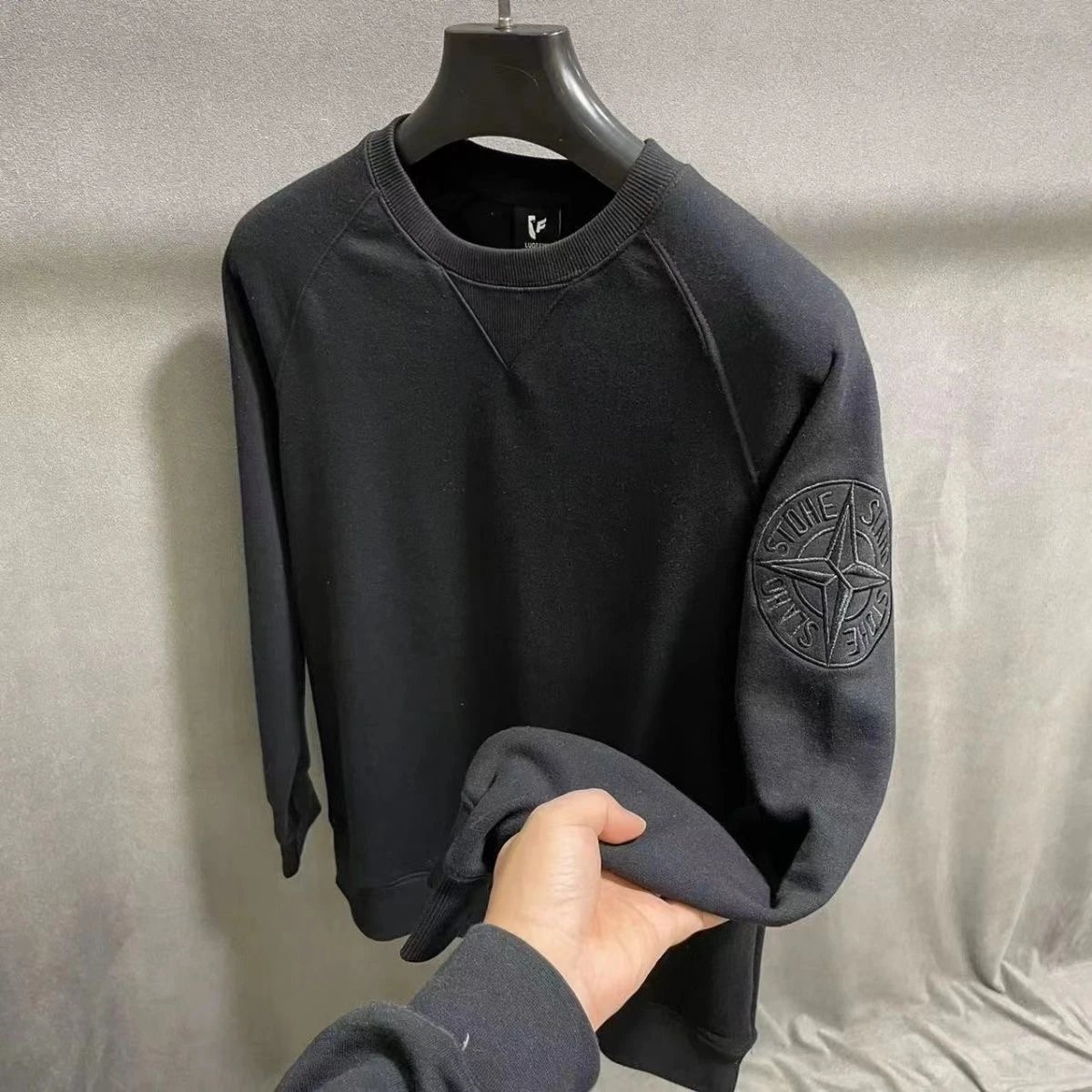 Black arm logo design