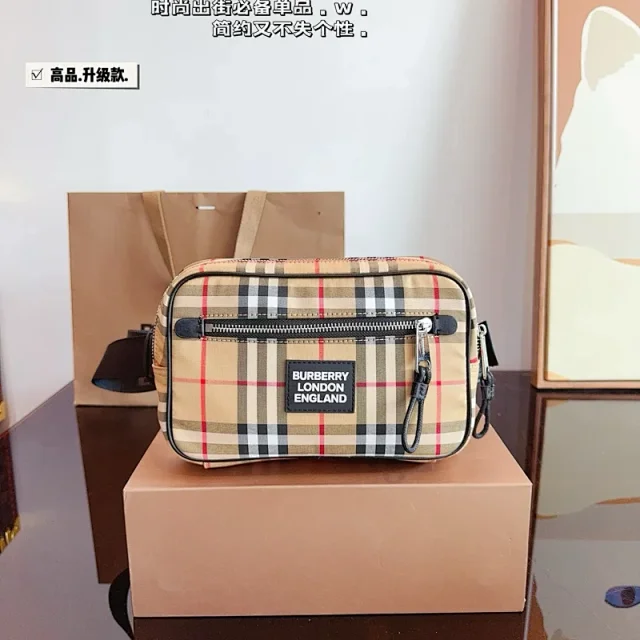 Burberry Crossbody Bags Nylon Zip Bag with Check Panel product detail image 4