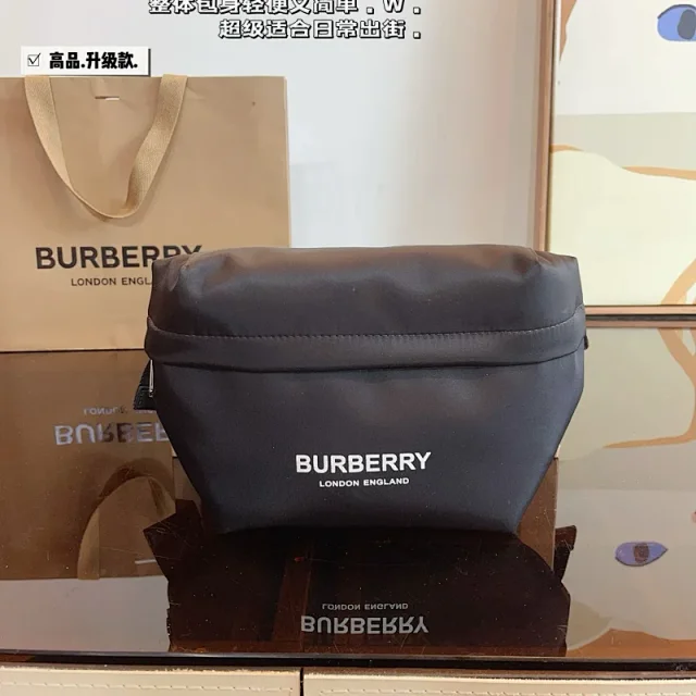 Burberry Crossbody Bags Nylon Zip Bag with Check Panel product detail image 3