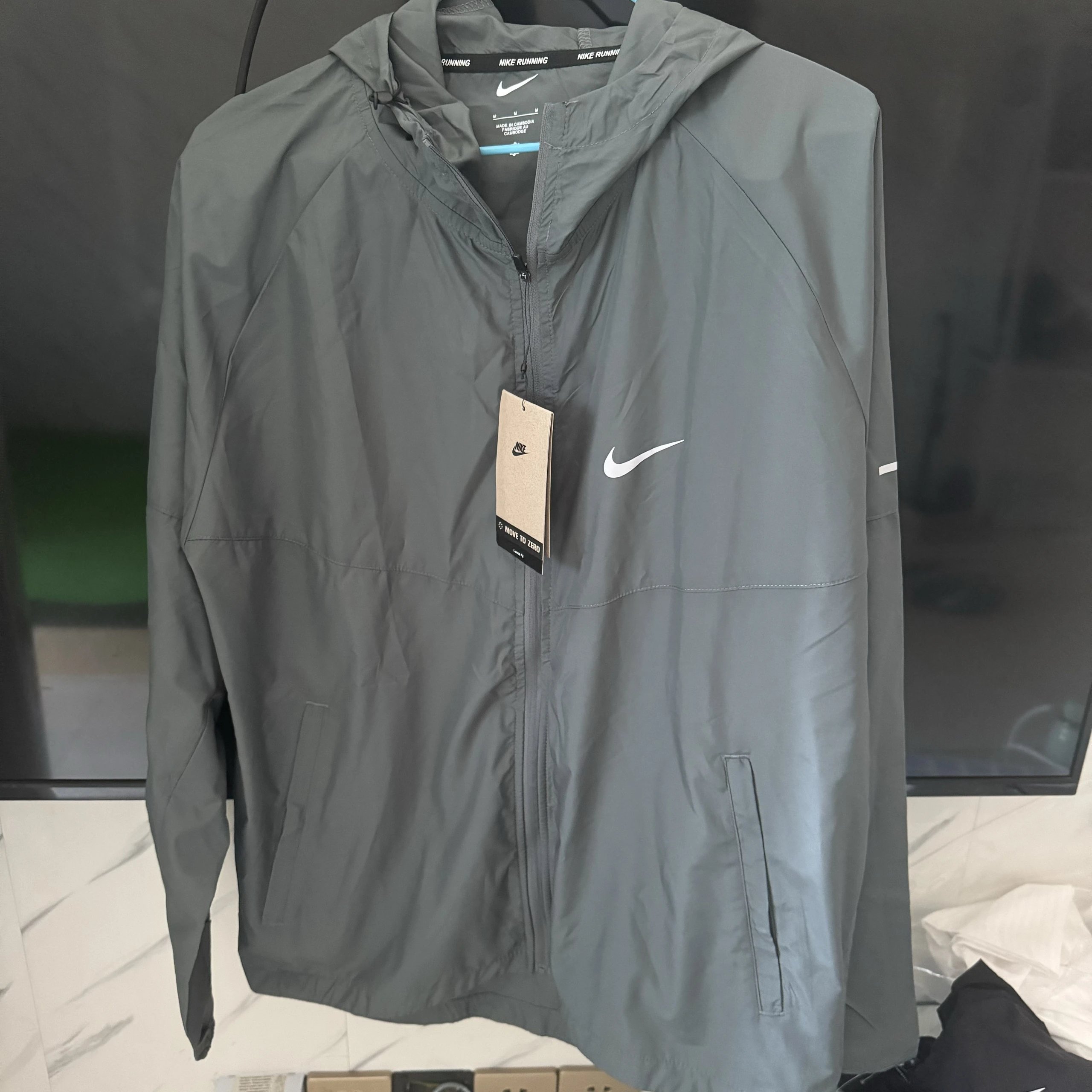 NKT007 Smoke Gray