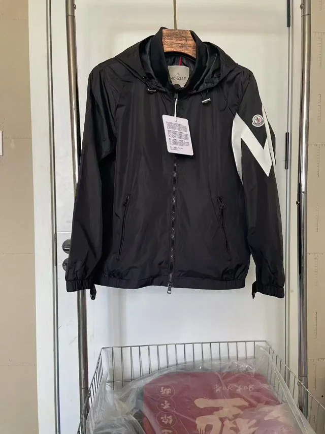Moncler Jackets Zip-Up Jacket product detail image 5