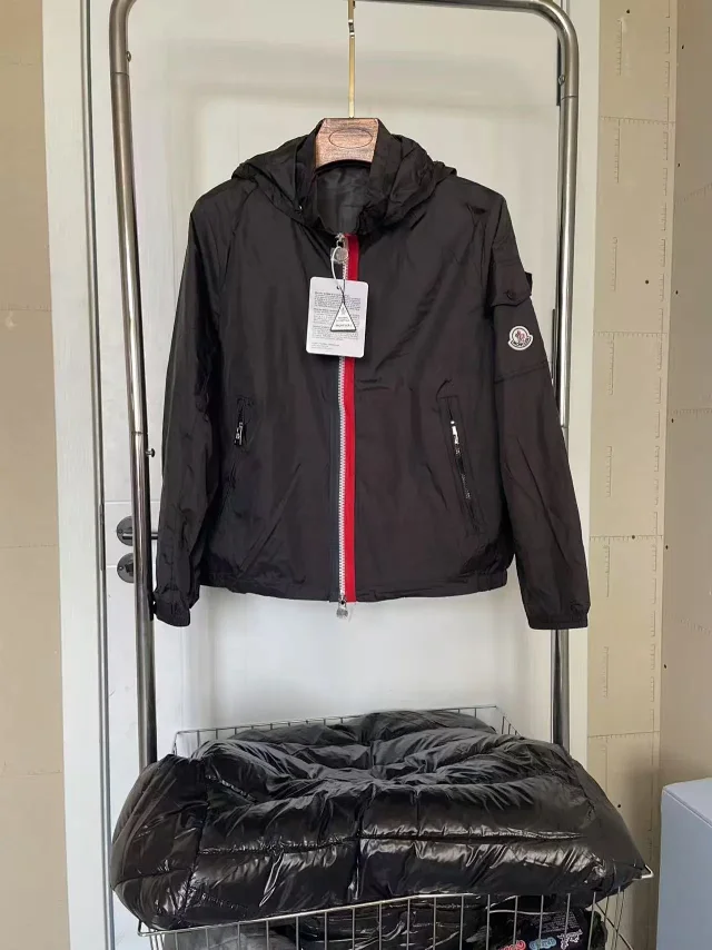 Moncler Jackets Zip-Up Jacket product detail image 7