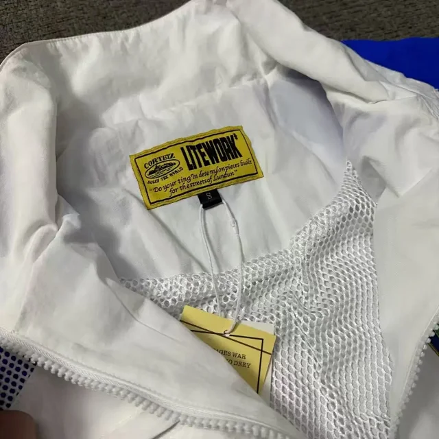 Corteiz Knitwear Zip-Up Funnel-Neck Knit Track Jacket with Contrast Sleeve Stripes product detail image 16