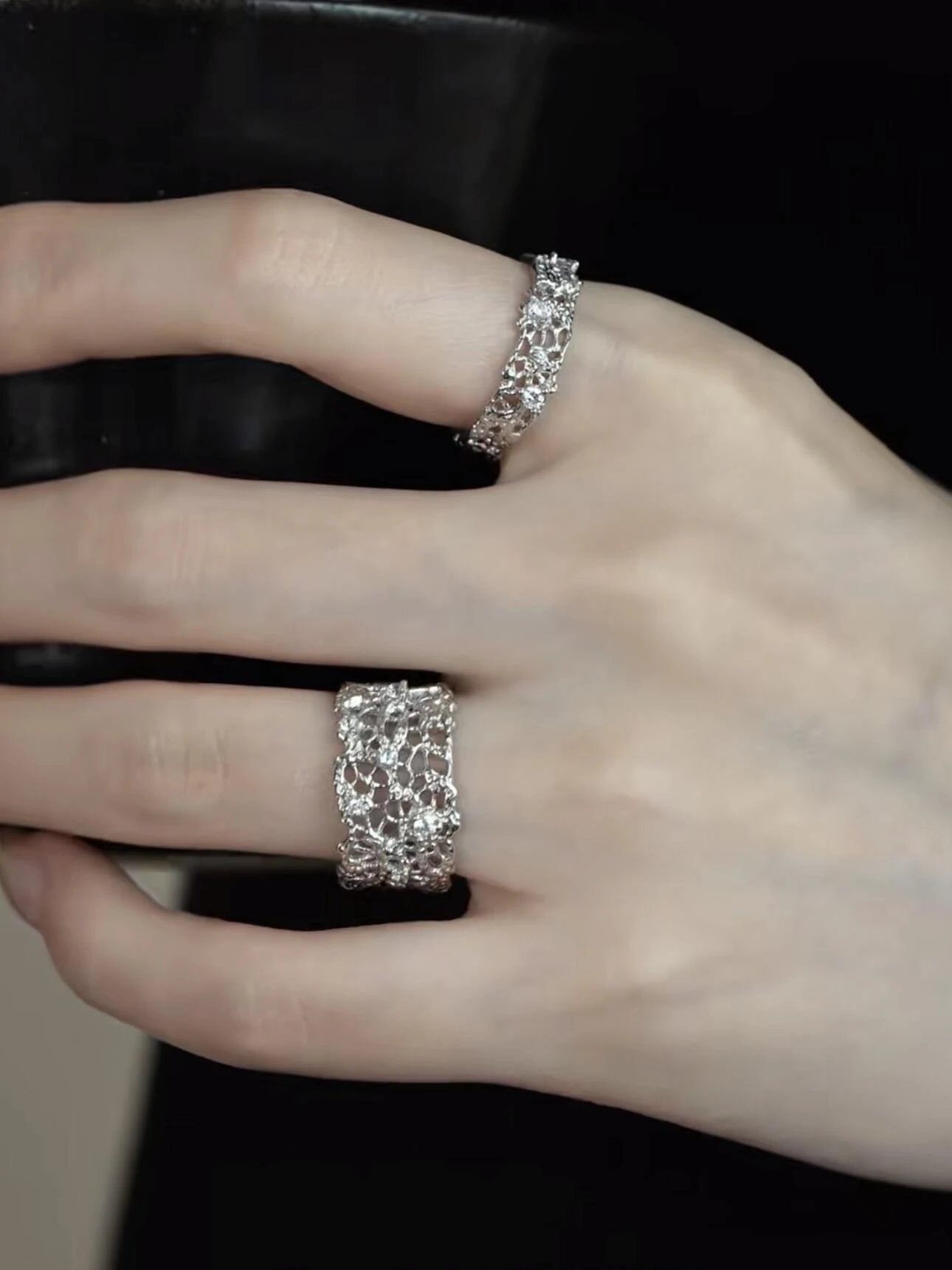 Sisters are here to buy ❗️ Last order exported to the UK, a very beautiful 925 silver lace ring