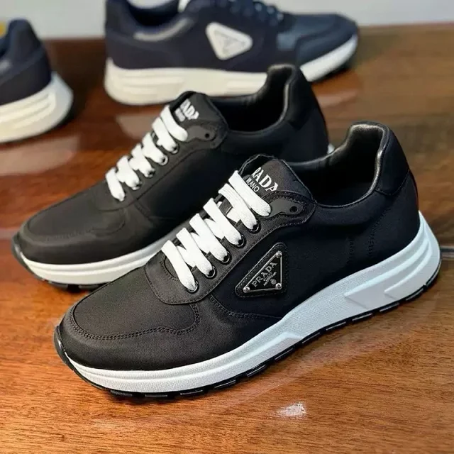 Prada Sneakers Low-top lace-up with triangular logo plaque product detail image 2